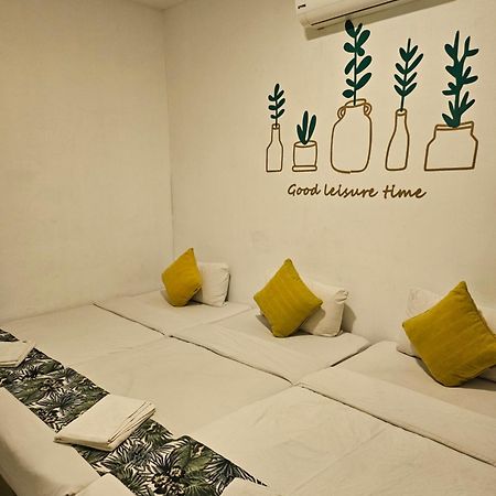 Olive Hotel Джохор-Бару Екстер'єр фото